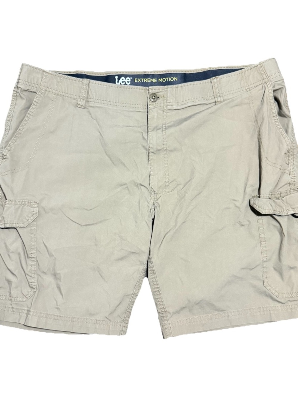 Men’s Lee Extreme Motion Performance Stretch Shorts Khaki Beige Size 46 Motion